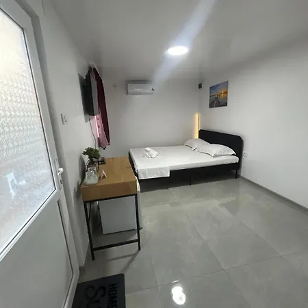 Tiny Hub Cabană