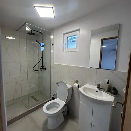 Tiny Hub Cabană *