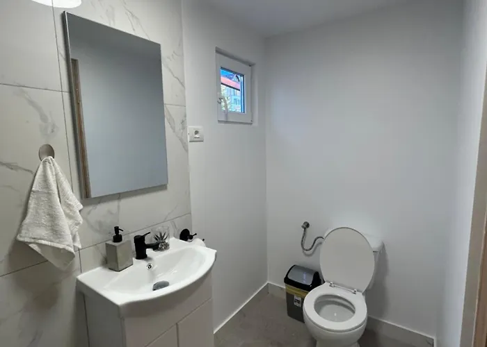 Tiny Hub * Costineşti